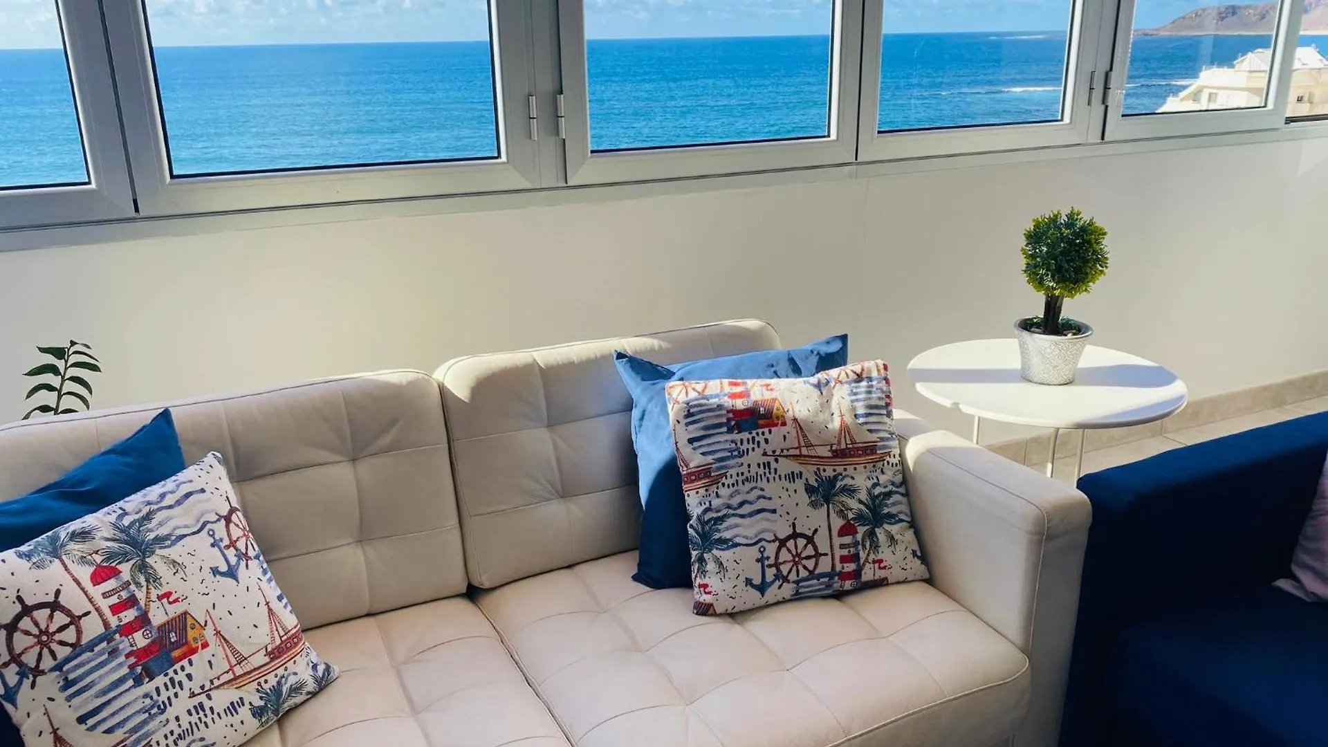 Vistas Mar Playa Las Canteras Primera Linea Wifi Las Palmas de Gran Canaria Lägenhet